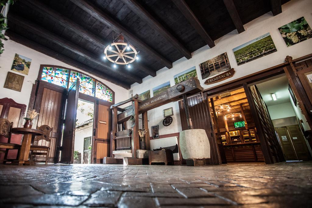 Hotel Stari Podrum 이록 외부 사진