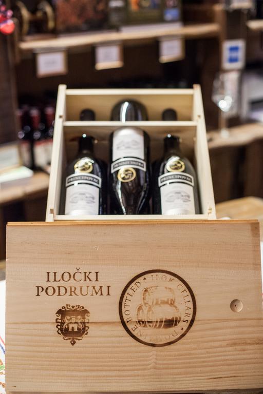 Hotel Stari Podrum 이록 외부 사진