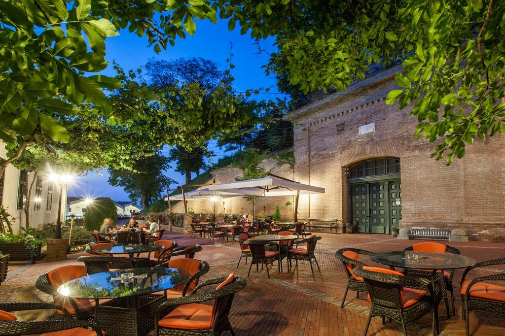 Hotel Stari Podrum 이록 외부 사진