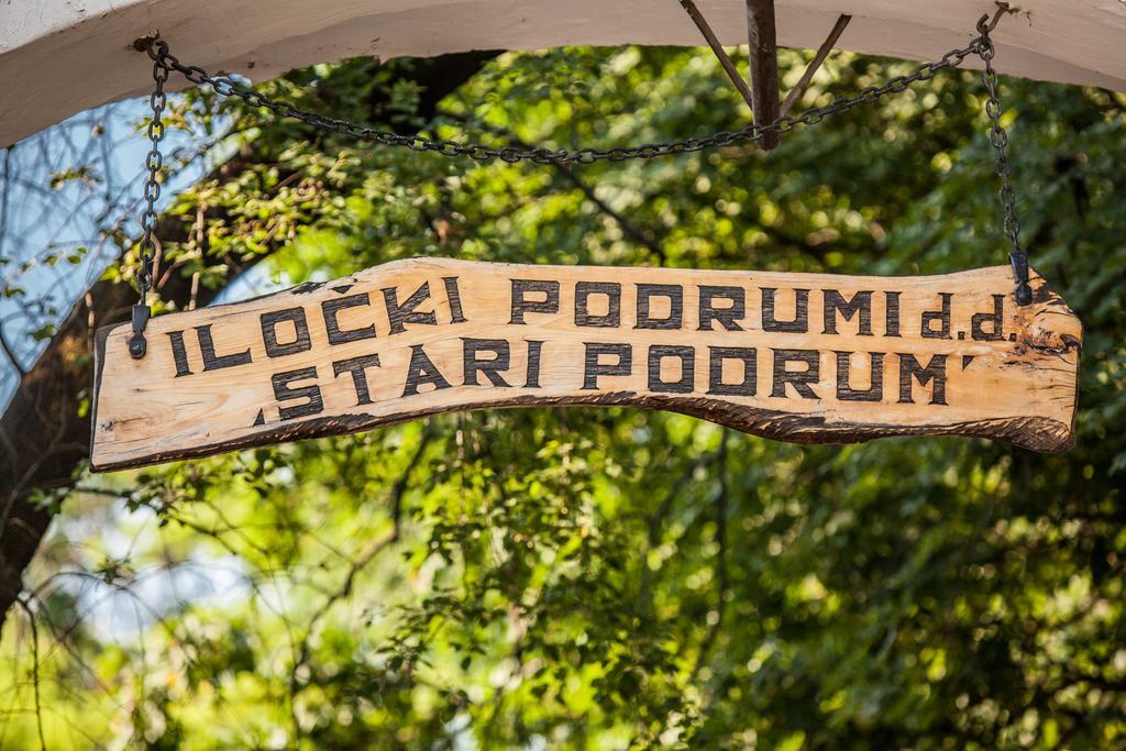 Hotel Stari Podrum 이록 외부 사진
