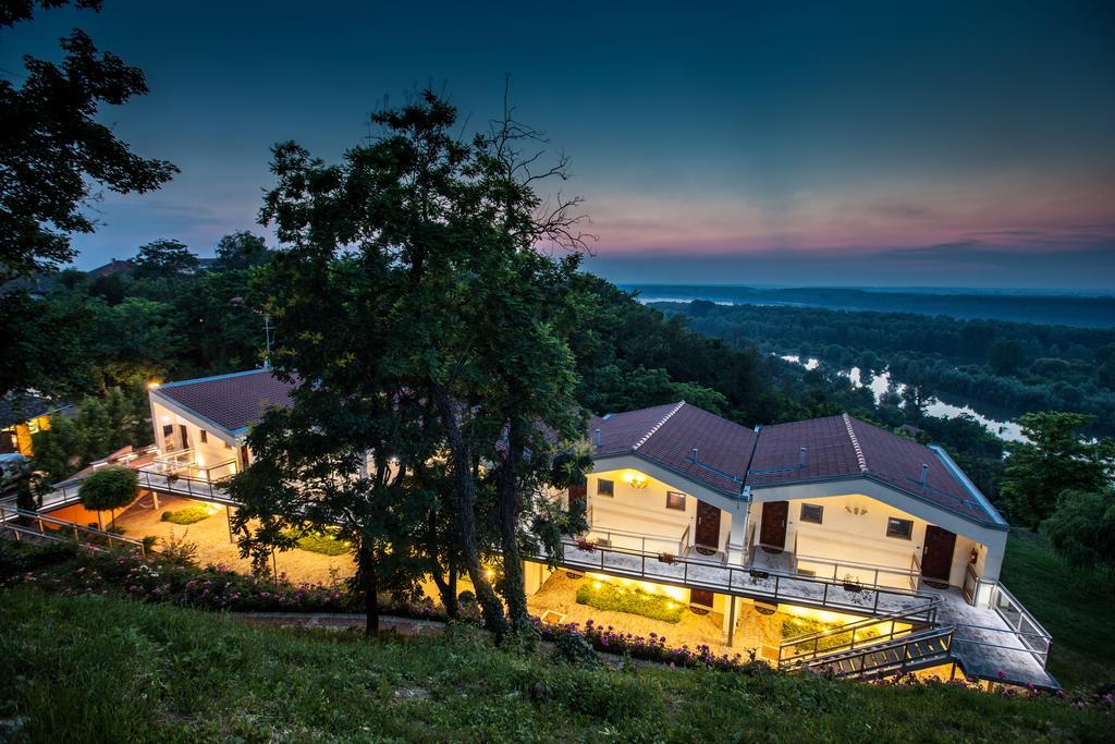 Hotel Stari Podrum 이록 외부 사진