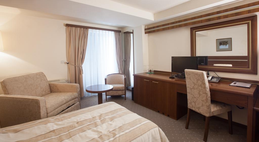 Hotel Stari Podrum 이록 외부 사진