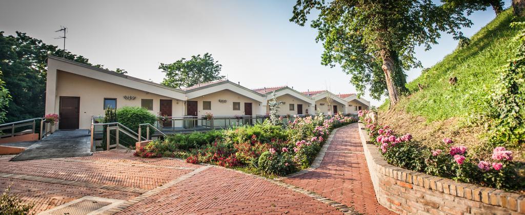 Hotel Stari Podrum 이록 외부 사진