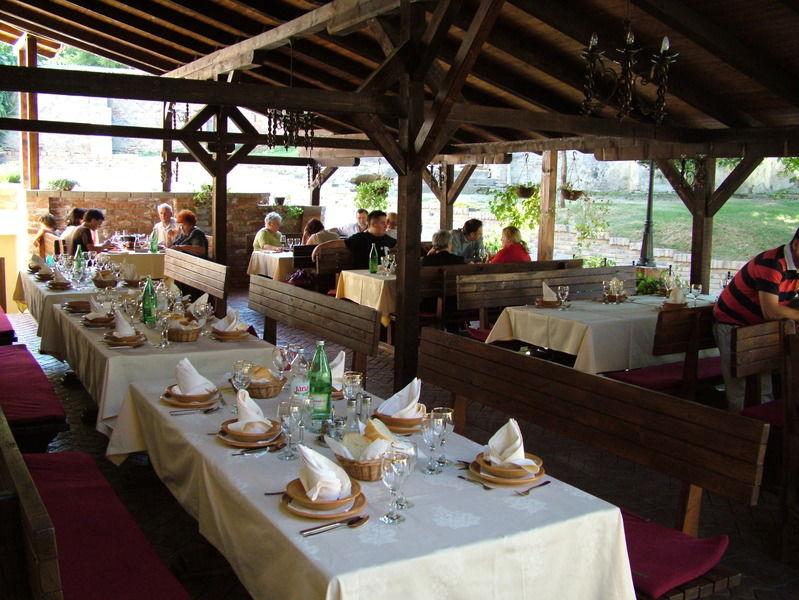Hotel Stari Podrum 이록 외부 사진