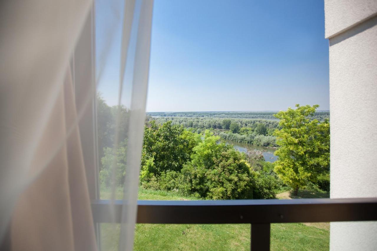 Hotel Stari Podrum 이록 외부 사진